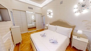 5 bedrooms, in-room safe, iron/ironing board, free WiFi