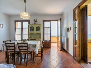 Dining - Bellavista by Interhome (Castellina Marittima)
