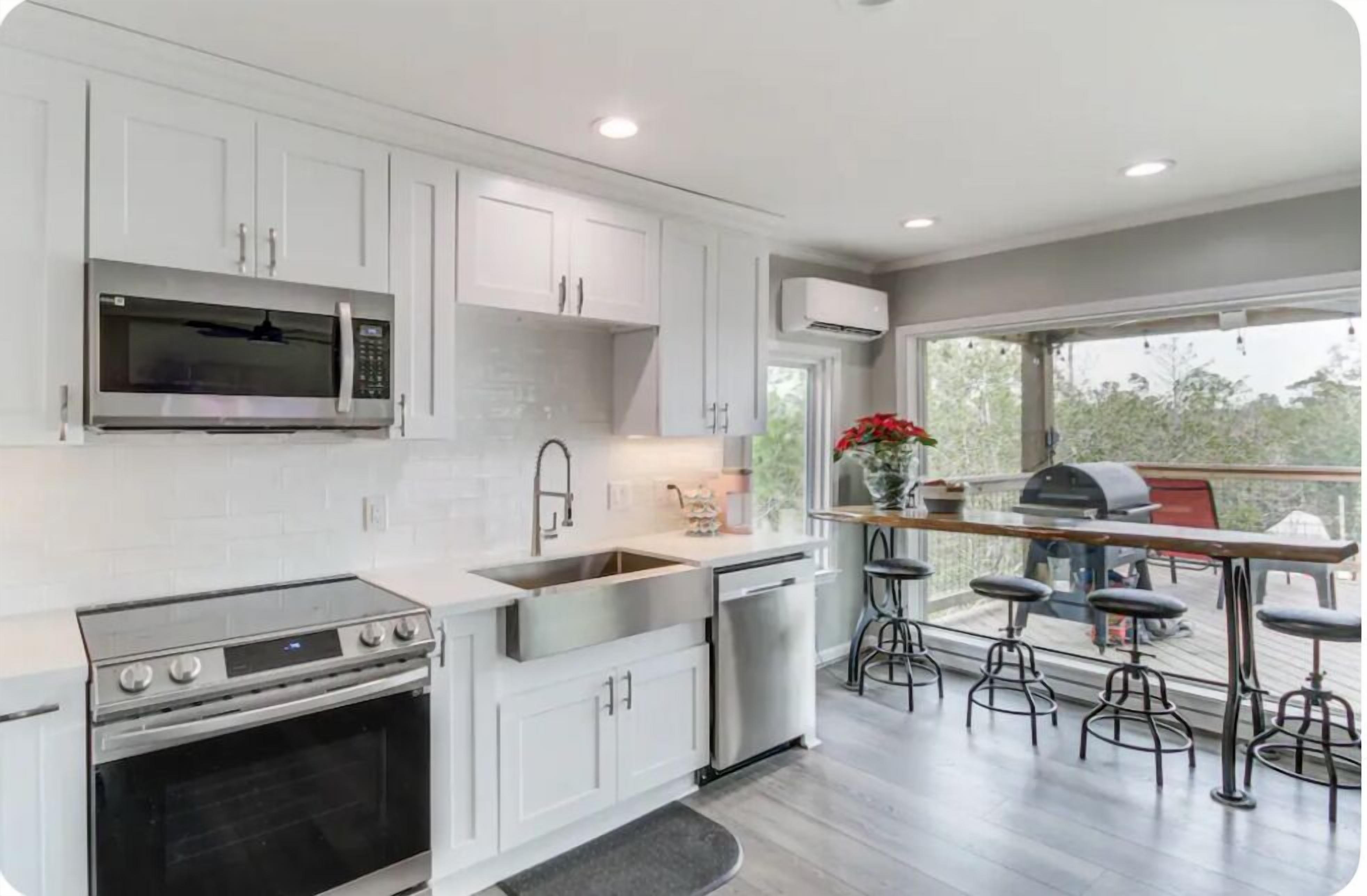 Microwave, oven, stovetop, dishwasher