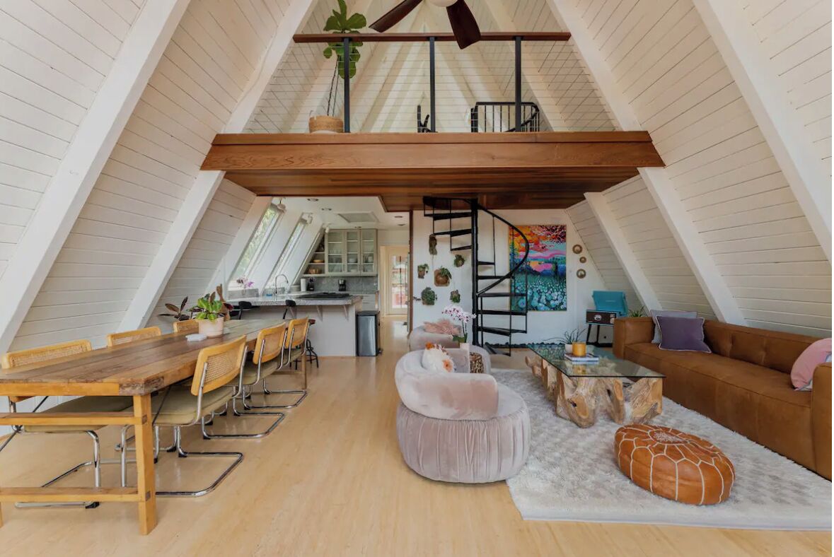 The Bird House - A Santa Cruz mountain home retreat.
