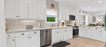 Idlewood Suites ~ 3-Story West Knoxville Suite #4