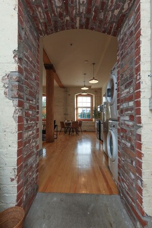 Interior - Historic Charm in Downtown Knoxville (Knoxville)