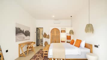 Villa Deluxe, vue piscine | 2 chambres, coffres-forts dans les chambres, fer et planche Ă  repasser
