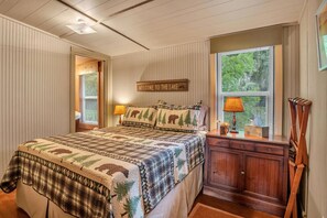 3 chambres, fer et planche à repasser, Wi-Fi gratuit, draps fournis