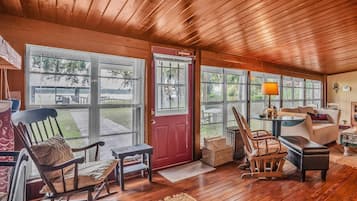 Smart TV, DVD player, books