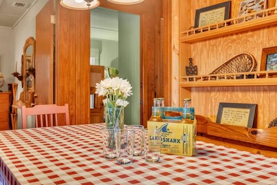Month Stays Welcome! Lakefront Fishing Cottage |Private Dock | Canoe & Explore Old Florida's Views
