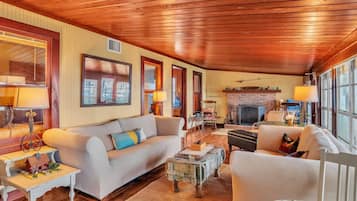 Smart TV, DVD player, books