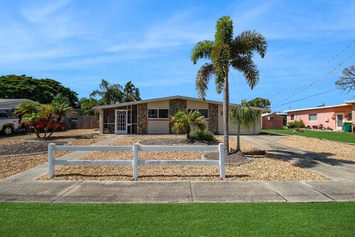 Canal-Front Escape with Private Pool & Game Room in Port Charlotte - Point Of Rocks