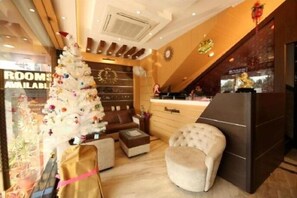 Front of property - Le Emerald Residency (Chennai)