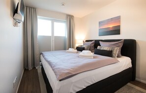 2 Schlafzimmer, Zimmersafe, Bügeleisen/Bügelbrett, Reisekinderbett