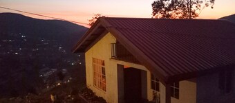 Lovely 2-bedroom full house in Nuwara Eliya