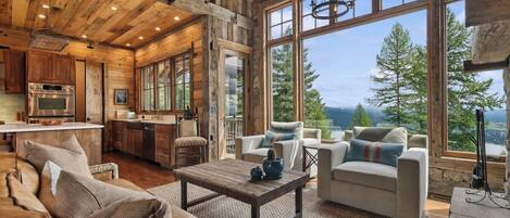 Televisión y chimenea