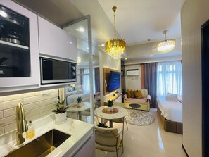 Interior - Maria`s Suite near Manila Bay & Aiport with FREE Pool Access (Pasay)