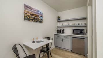 Microwave, coffee/tea maker, ice maker