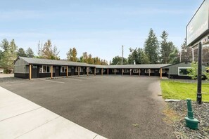 Exterior - Fresh Modern Studio #7–  Affordable Downtown CDA (Coeur d'Alene)