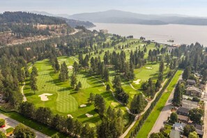 Golf - Pet Friendly Studio #8- Next To Food Pavilion (Coeur d'Alene)