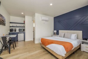 1 habitación, escritorio, wifi gratis y ropa de cama 