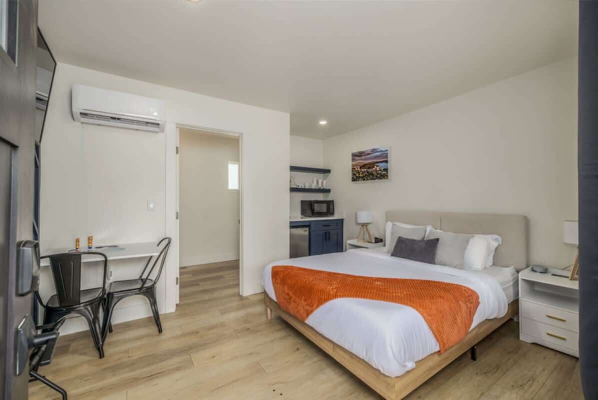 1 makuuhuone, työpöytä, ilmainen Wi-Fi, vuodevaatteet