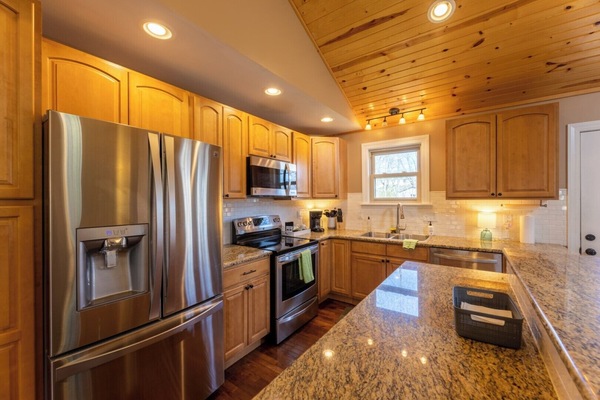 Frigorífic, microones, forn i placa de cuina