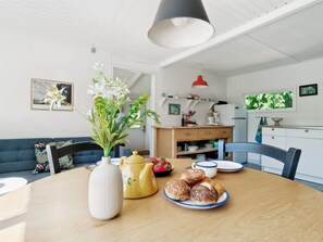 Dining - "Krister" - 900m from the sea by Interhome (Hasle)