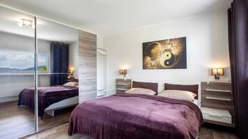 1 bedroom, iron/ironing board, free WiFi, bed sheets