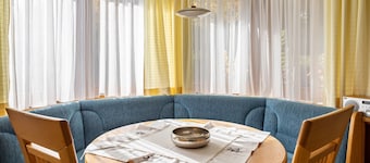 Appartamento 'Nr 4' con terrazza privata, giardino privato e Wi-Fi