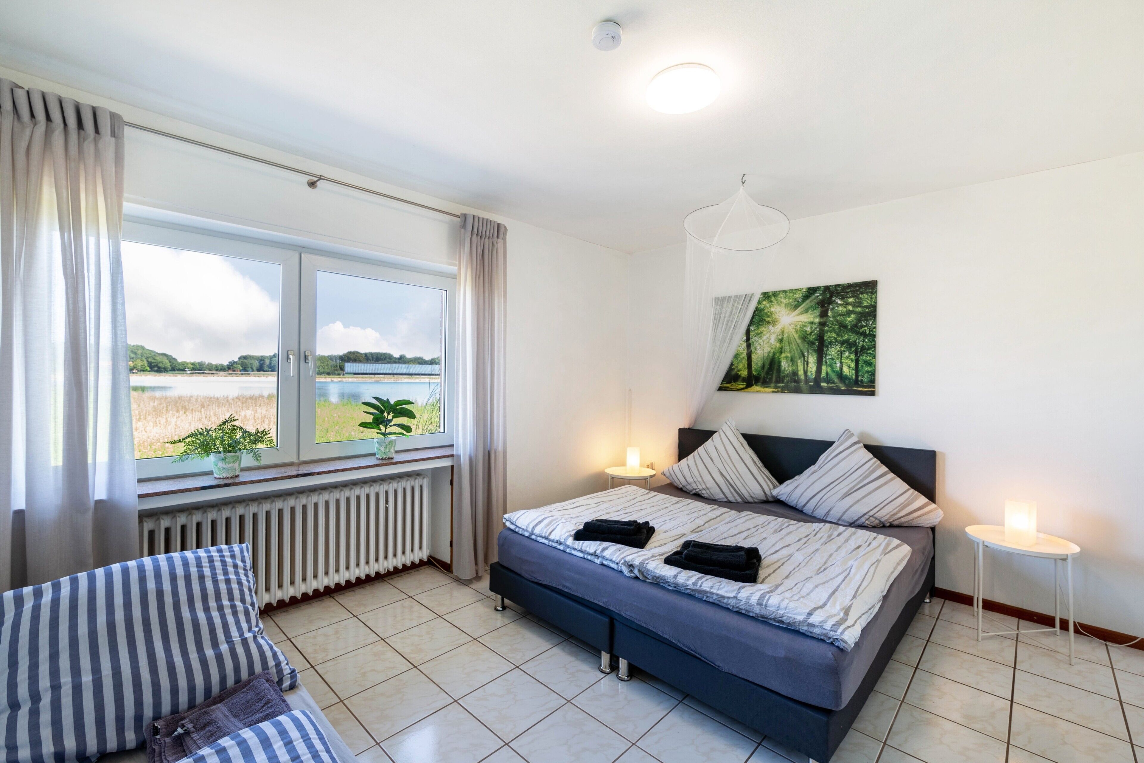 2 chambres, fer et planche à repasser, Wi-Fi gratuit, draps fournis