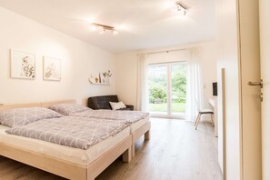 2 habitaciones, tabla de planchar con plancha y wifi gratis 