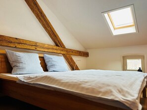 3 bedrooms, desk, iron/ironing board, free WiFi - Apartment 'Denkmal An Urlaub' in Saxon Switzerland (Bad Schandau)