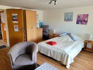 1 soveværelse, skrivebord, strygejern/strygebræt, gratis Wi-Fi