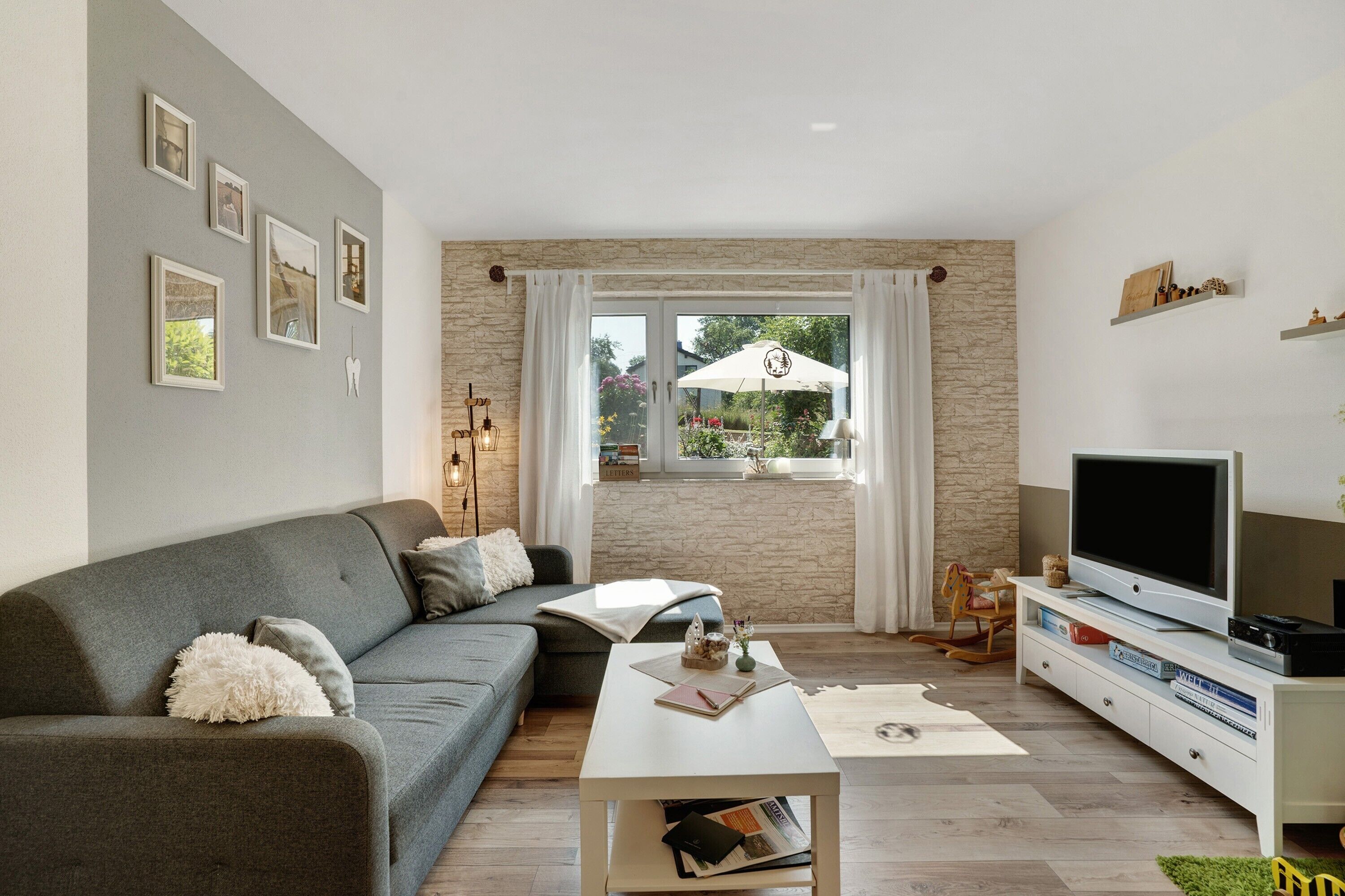 Tv, dvd-afspiller, stereoanlæg