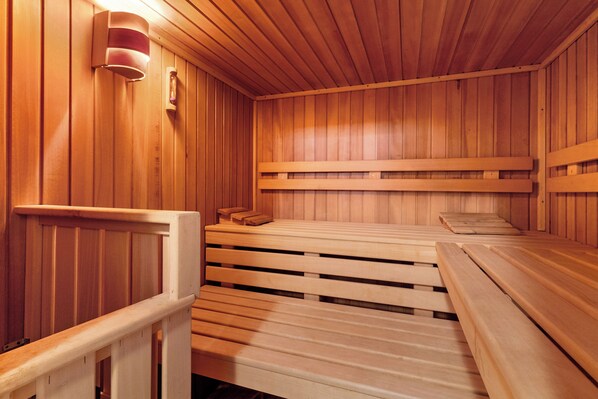 Sauna - Apartment 'Ferienwohnung Birne' with Shared Garden, Balcony and Wi-Fi (Appenweier)