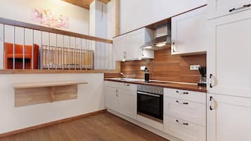 Refrigerador, horno, placa de cocina, lavavajillas