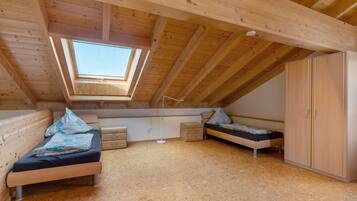 3 Schlafzimmer, kostenloses WLAN, Bettwäsche