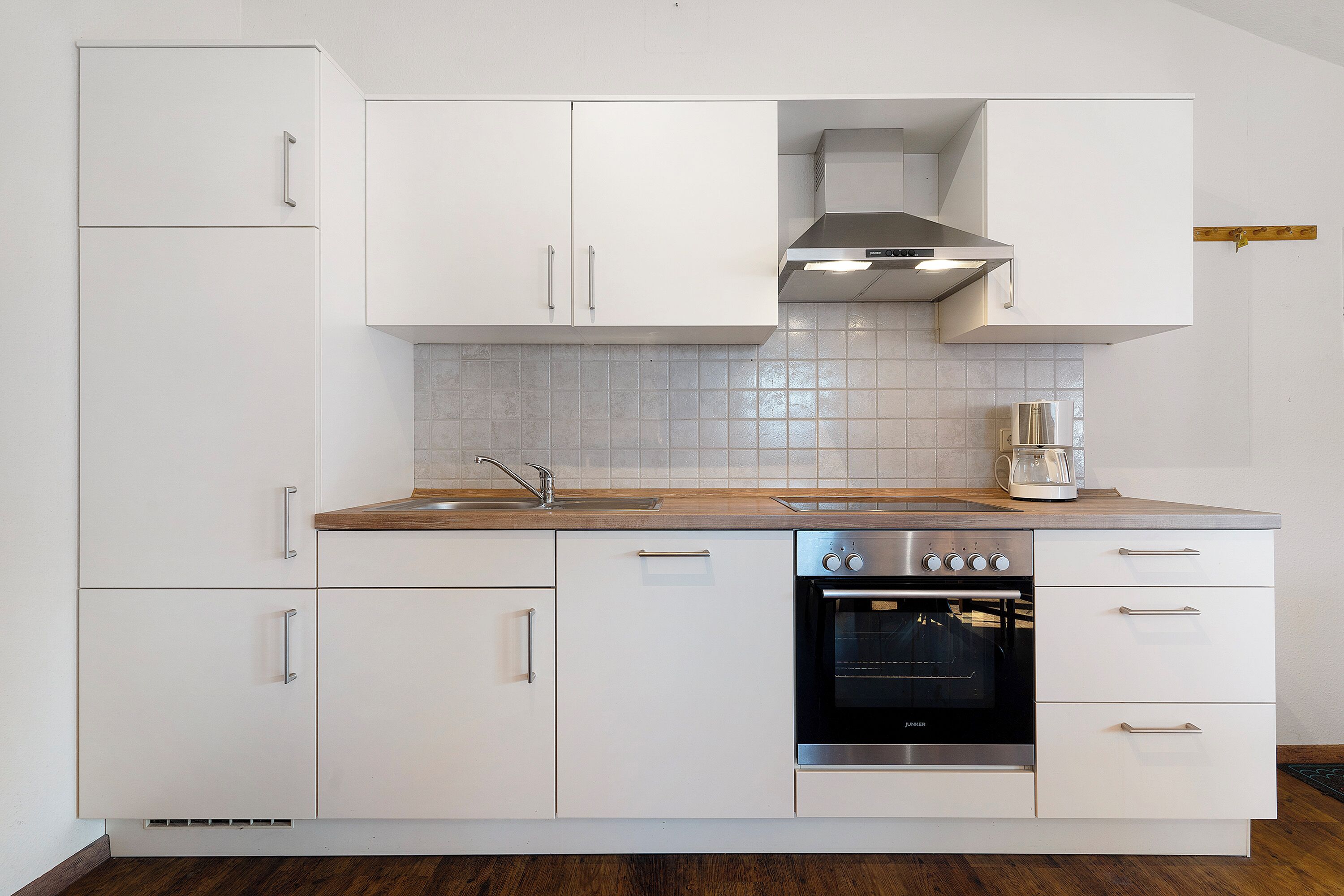 Kühlschrank, Ofen, Herdplatte, Geschirrspüler