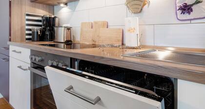 Ferienwohnung 'Fewo Birkenallee - Lavendel' mit privater Terrasse, privatem Garten und WLAN