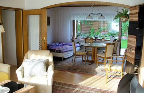 Ferienwohnung Petryk" mit privater Terrasse, privatem Garten und WLAN