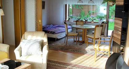 Ferienwohnung Petryk" mit privater Terrasse, privatem Garten und WLAN