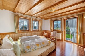 2 habitaciones, wifi gratis y ropa de cama 