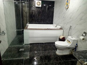 Suite familiar | Baño | Toallas