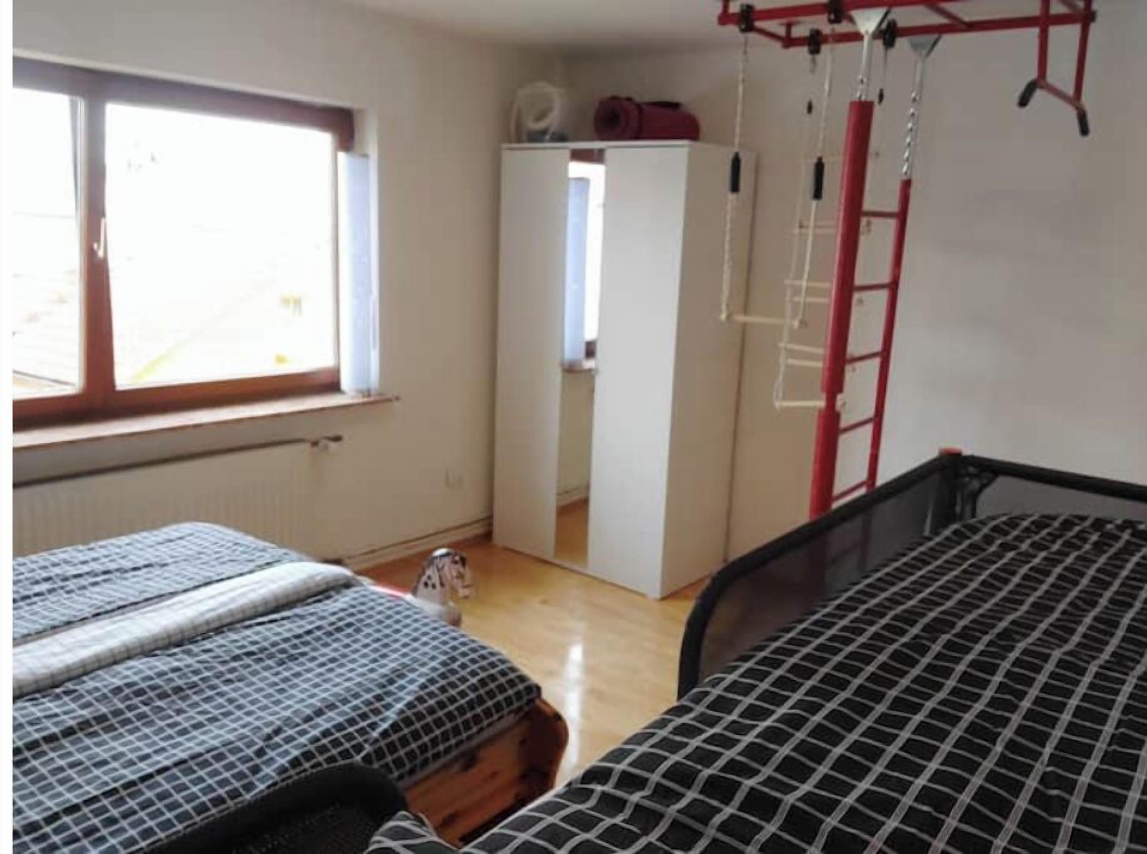 4 Schlafzimmer, Bügeleisen/Bügelbrett, WLAN, Bettwäsche