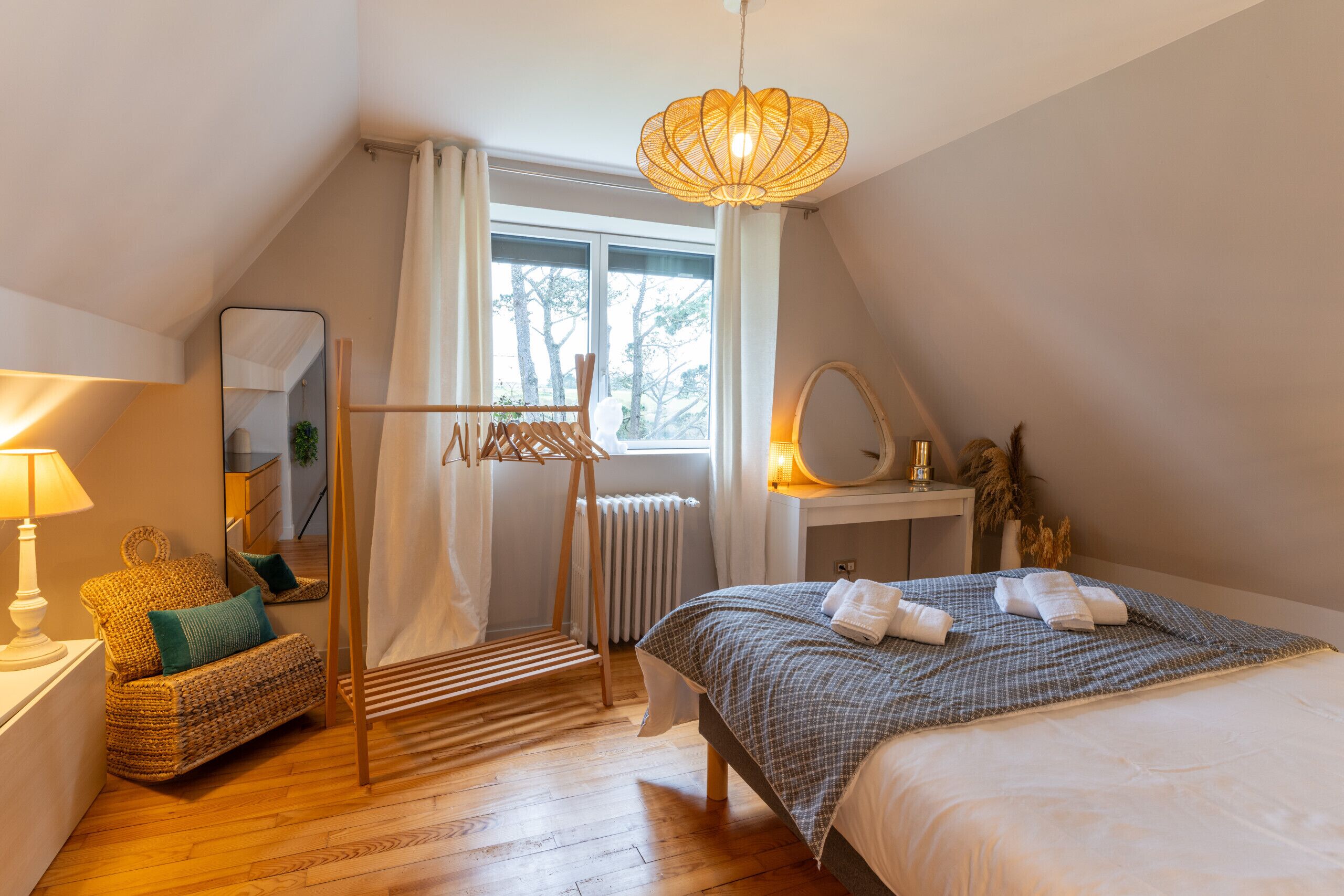 5 chambres, fer et planche à repasser, Wi-Fi gratuit, draps fournis