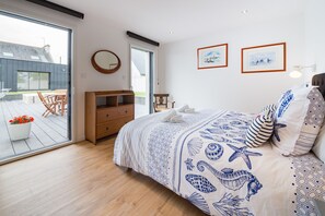 5 bedrooms, iron/ironing board, free WiFi, bed sheets - EOR GLAS - Villa with pool and spa near the sea (Ploudalmézeau)