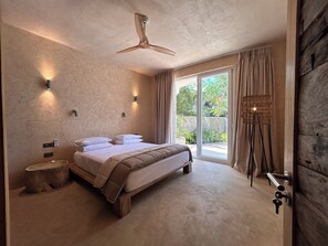 5 bedrooms, Egyptian cotton sheets, premium bedding, down duvets - Private Pool Villa Kokos (Kiwengwa)