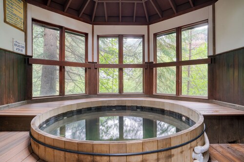 Manitou River House 113 by AvantStay | A+ Location