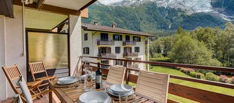 Apartment Cristal des Glaces - Mont Blanc View - Alpes Travel (sleeps 6)