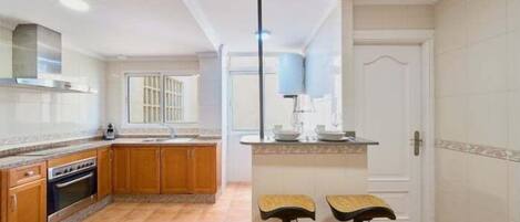 Fridge, microwave, oven, dishwasher