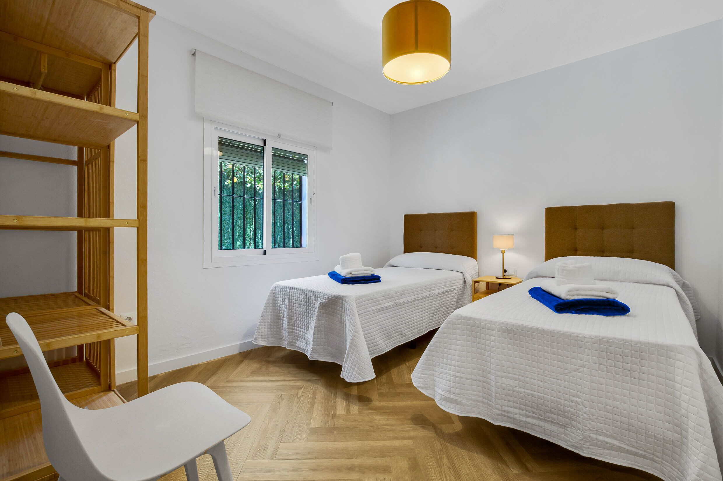 7 bedrooms, iron/ironing board, free WiFi, bed sheets