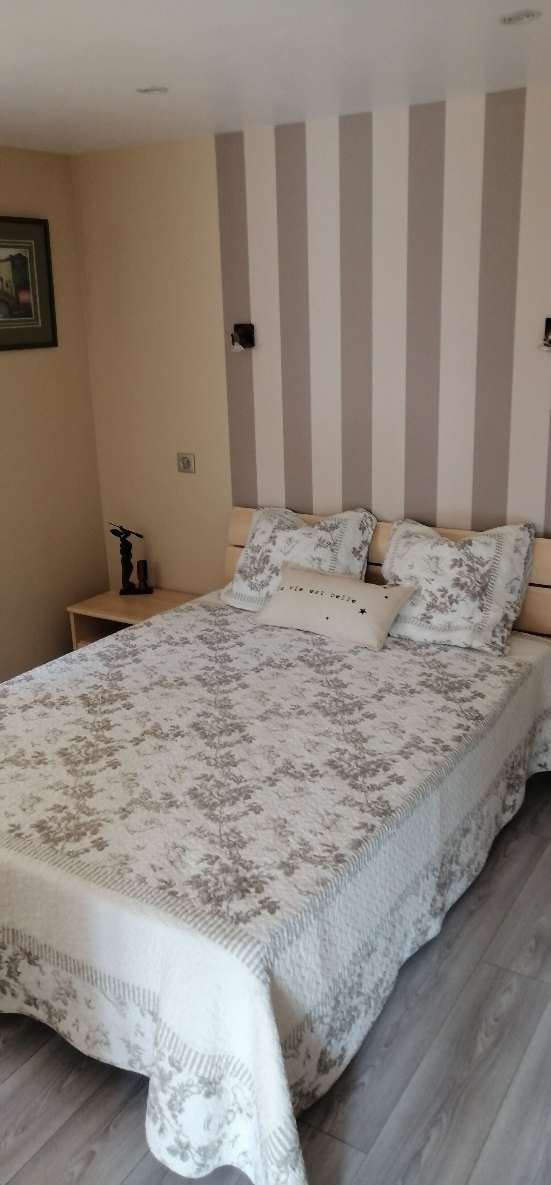 1 bedroom, travel crib, free WiFi, bed sheets