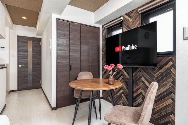 Comfort Apartment, Balcony, City View | In-room dining - SeRENO Shinmachi 801 (Osaka)